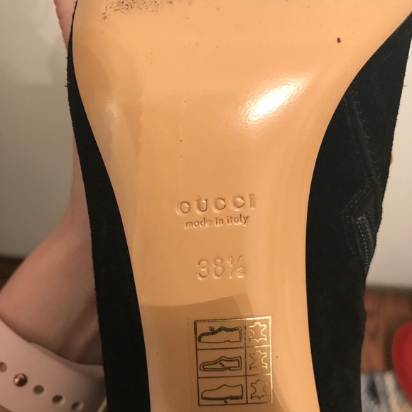 Gucci knee high black suede boots w/ gold buckle - Picture 4 of 5